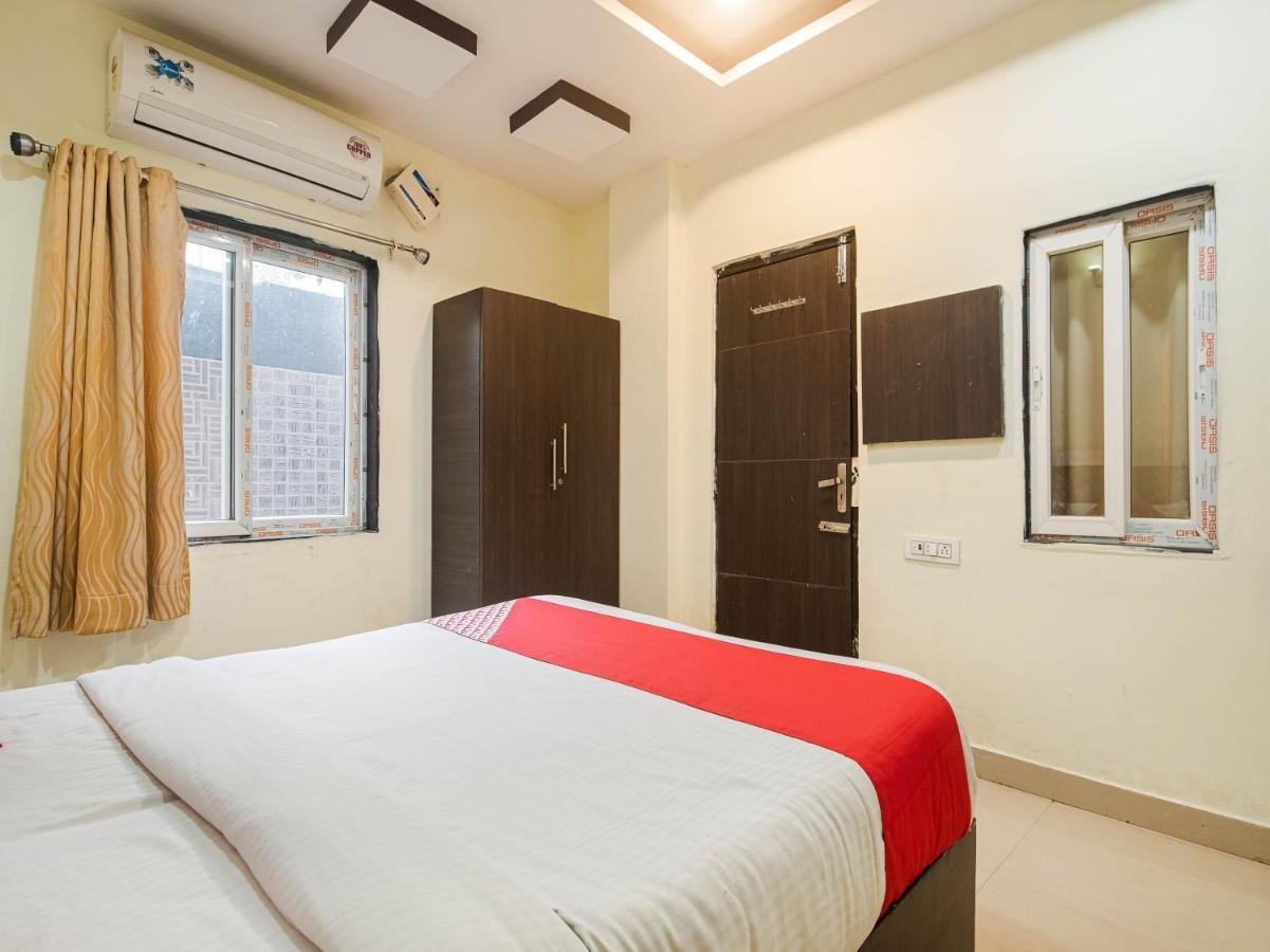 Oyo 74206 Ssr Residency Ξενοδοχείο Βιζαχαπατνάμ Εξωτερικό φωτογραφία