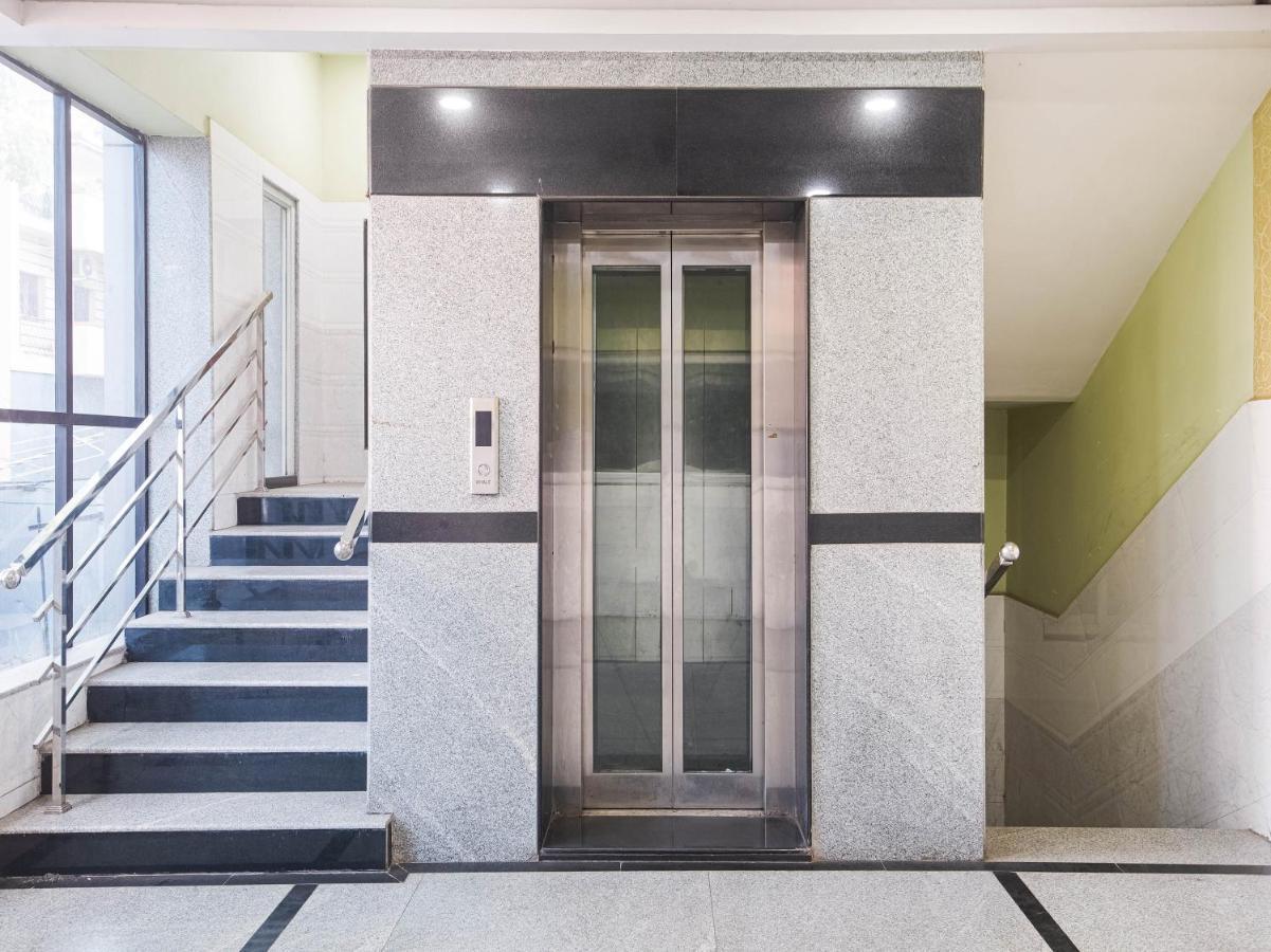 Oyo 74206 Ssr Residency Ξενοδοχείο Βιζαχαπατνάμ Εξωτερικό φωτογραφία