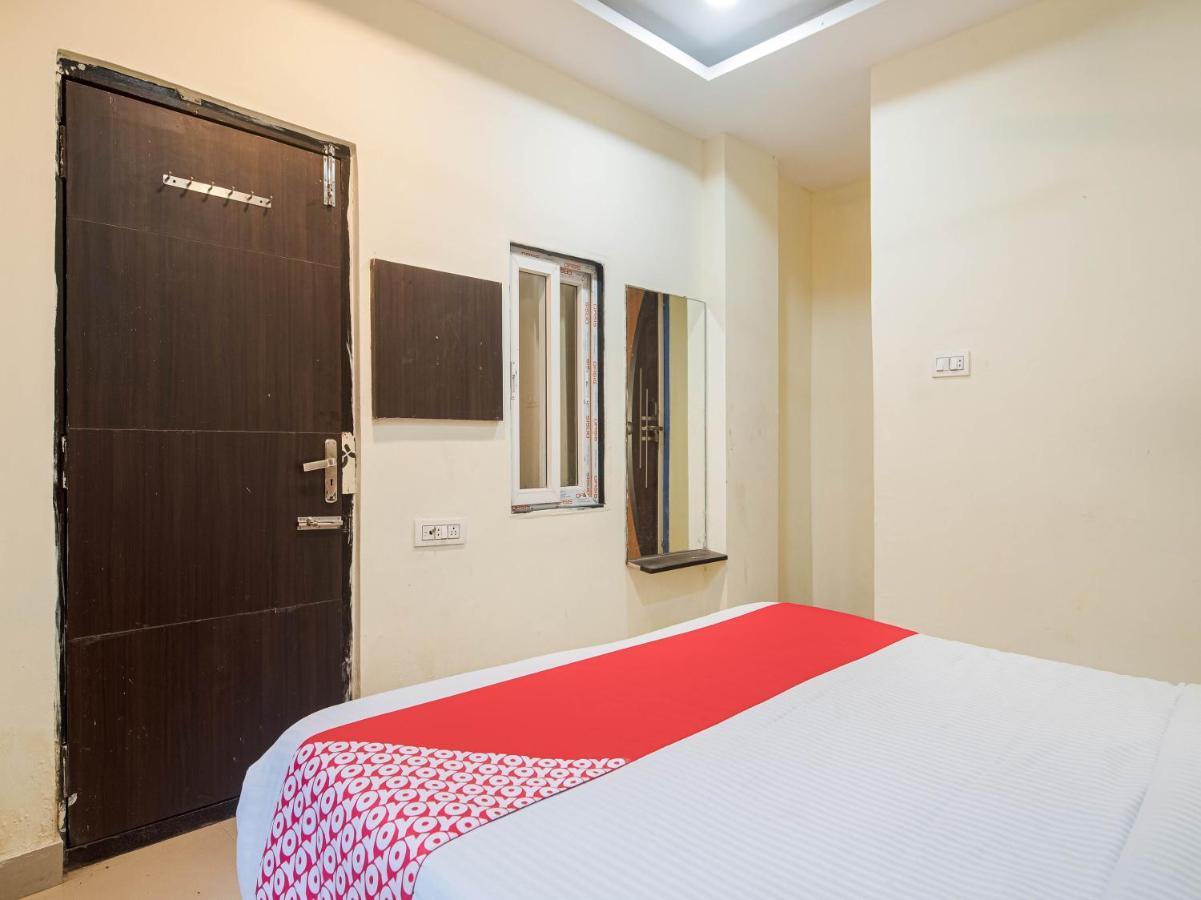Oyo 74206 Ssr Residency Ξενοδοχείο Βιζαχαπατνάμ Εξωτερικό φωτογραφία